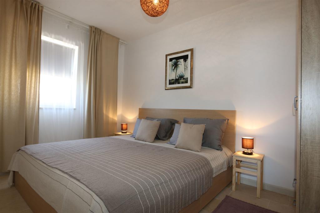 Apartments Roberta Šilo Εξωτερικό φωτογραφία